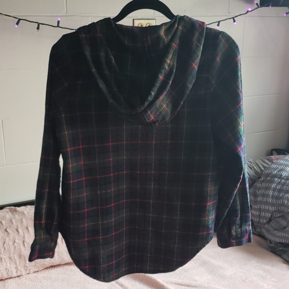 Hooded flannel - Picture 2 of 6